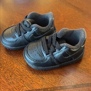 Nike Force 1 Crib shoes Black Sneakers New in box size 2C